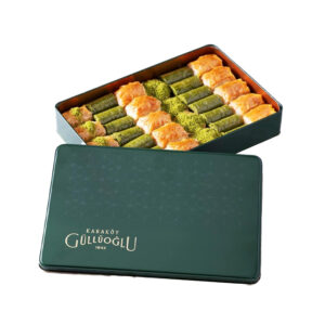 بقلاوة مشكلة بالفستق علبة معدنية من كاراكوي جوللوغو 1 كجم