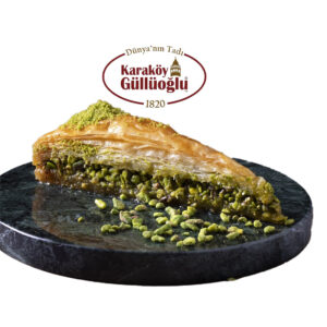 بقلاوة بالفستق مثلثات كبيرة 1 كجم